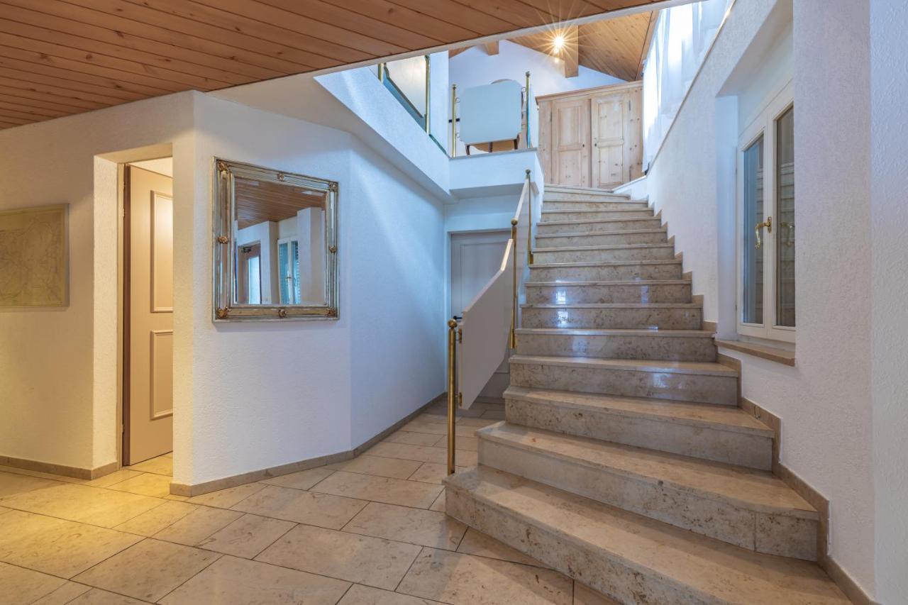 Chalet Weid - Aare Jungfrau Ag Гриндельвальд Экстерьер фото
